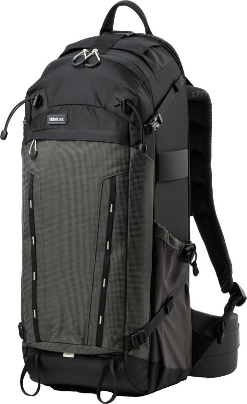 TheBackLight Long Lens backpack is designed to carry a 600mm f/4 lens attached toa gripped body with an adapter