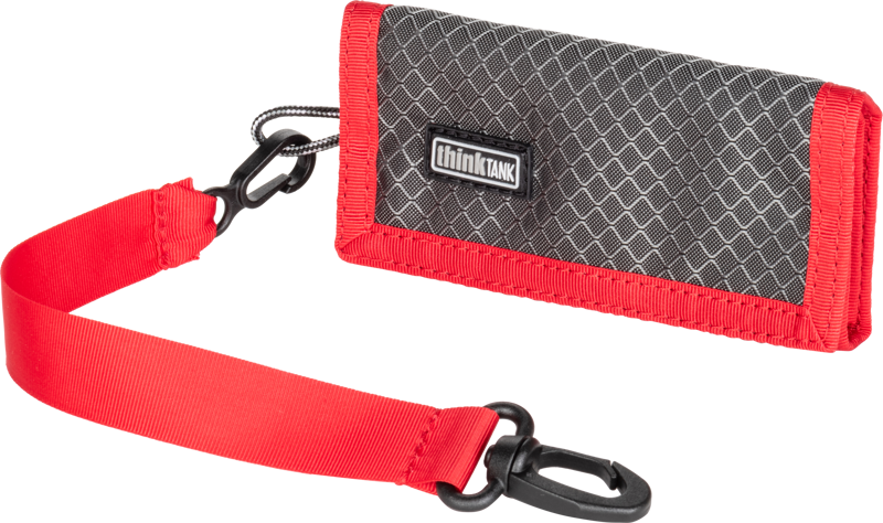 Convenient wallet for 4 CF and 3 SD memory cards that fits easily in your pocket or attaches to your belt or bags