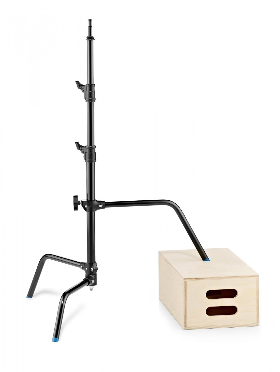 Avenger C-Stand 18 with sliding leg in black finish