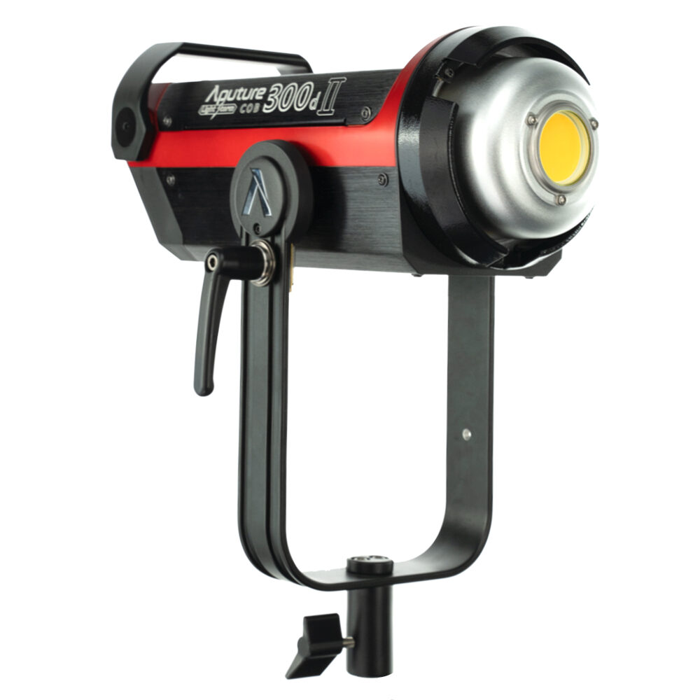 APUTURE Light Storm C300d MKII kit (V-mount)