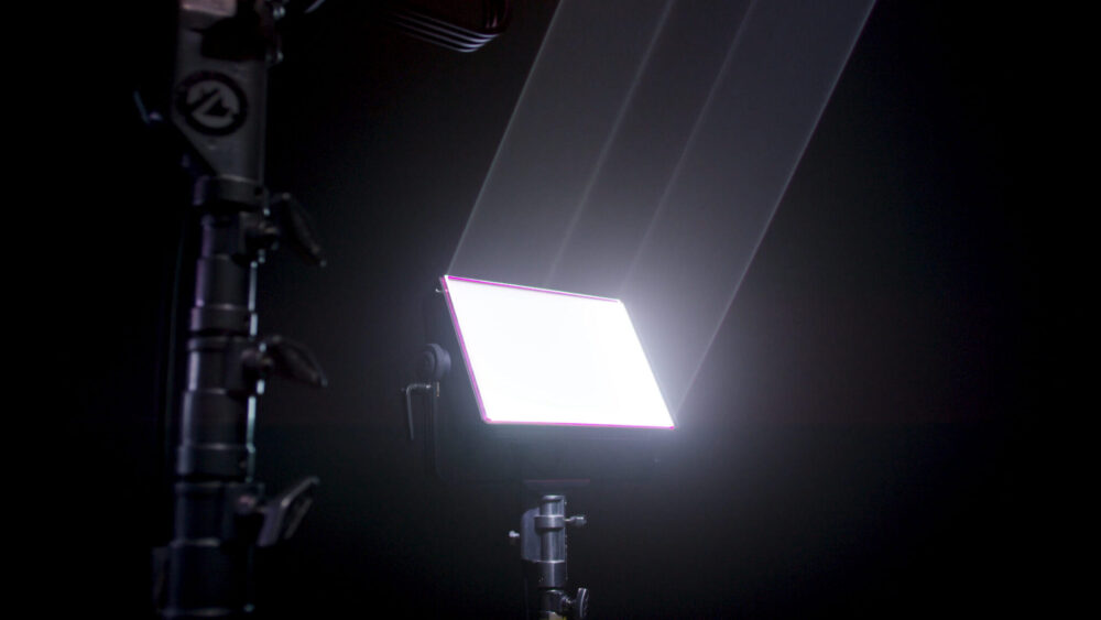 APUTURE Nova P300c