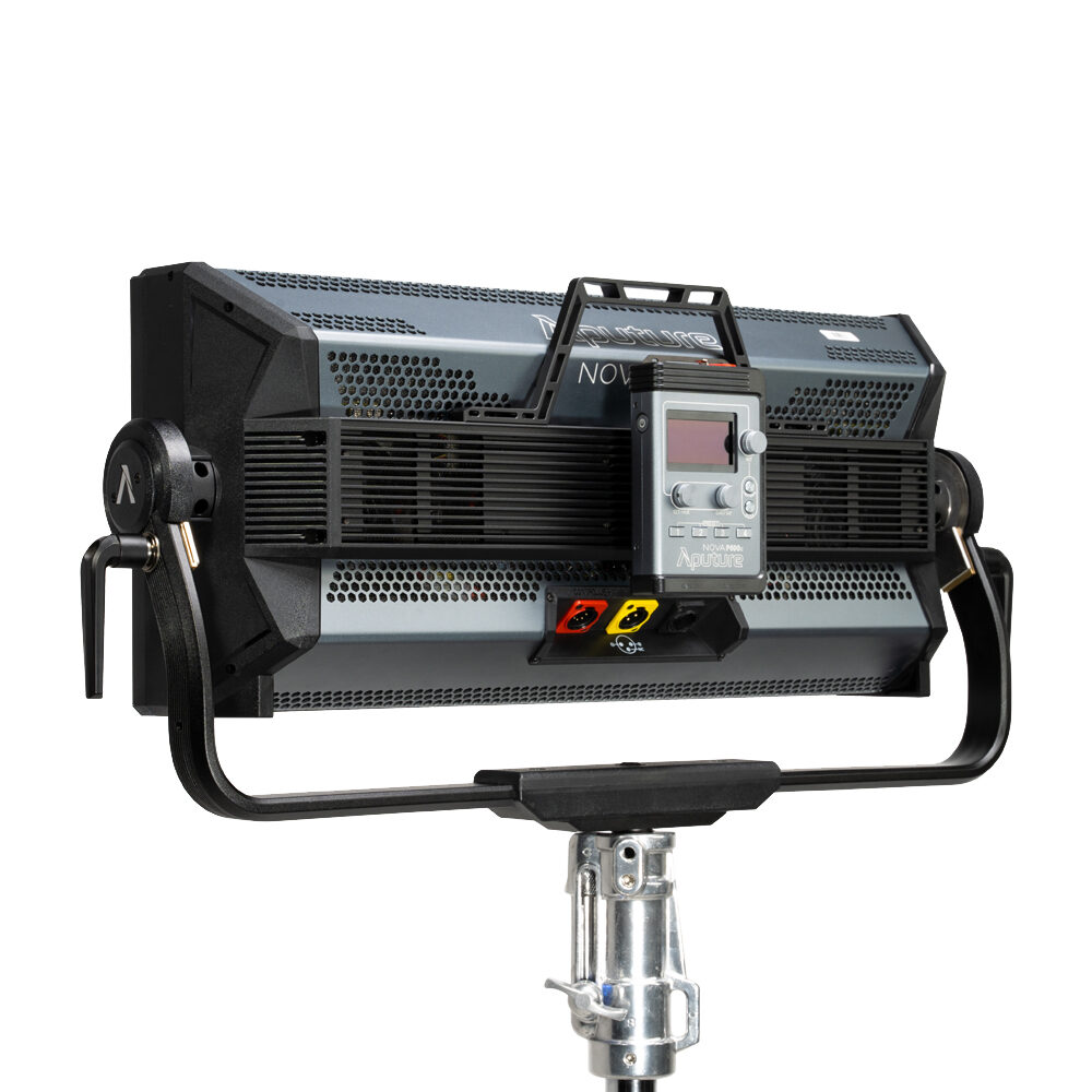 APUTURE Nova P600c