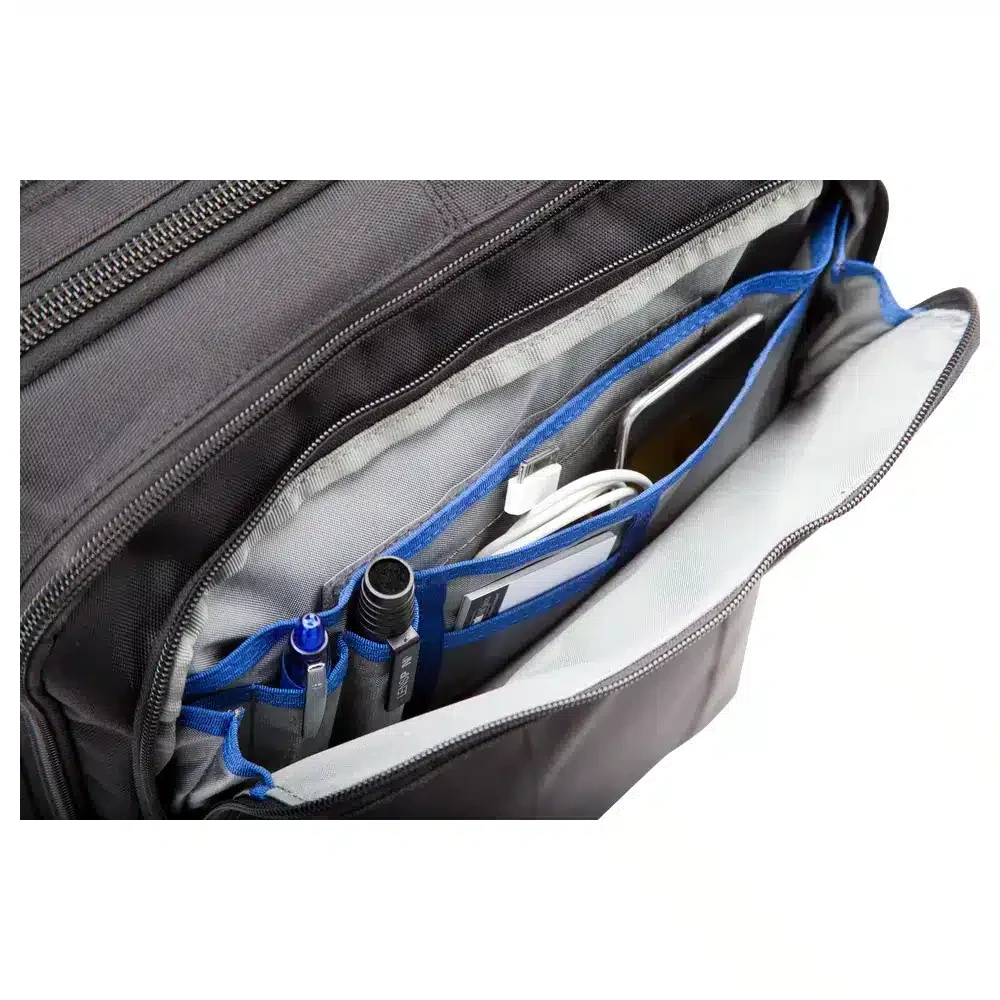 THINK TANK Airport Essentials, Black