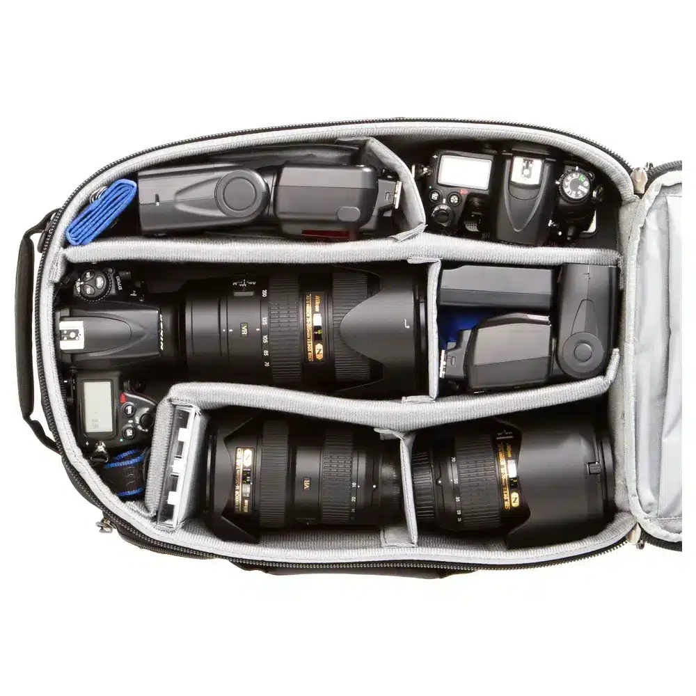 THINK TANK Airport Essentials, Black