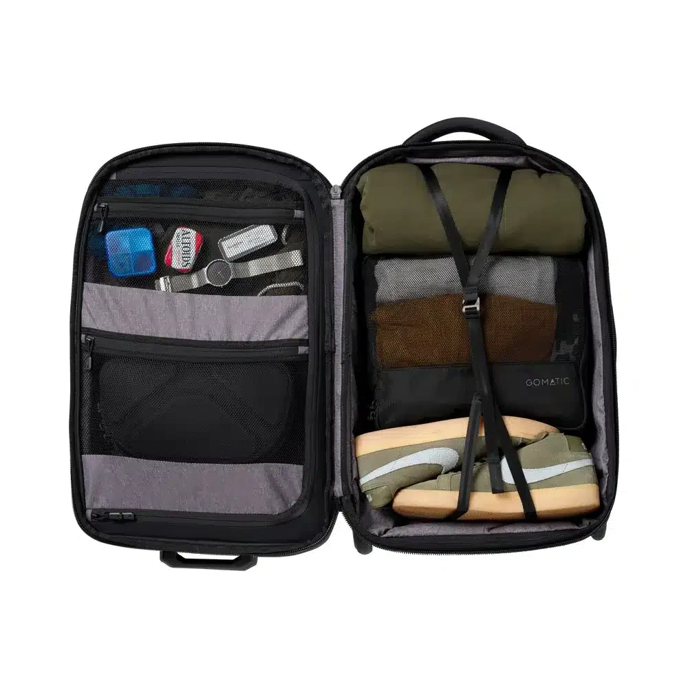 GOMATIC Navigator 37L Wheeled Expandable Carry-On Bag (Black)