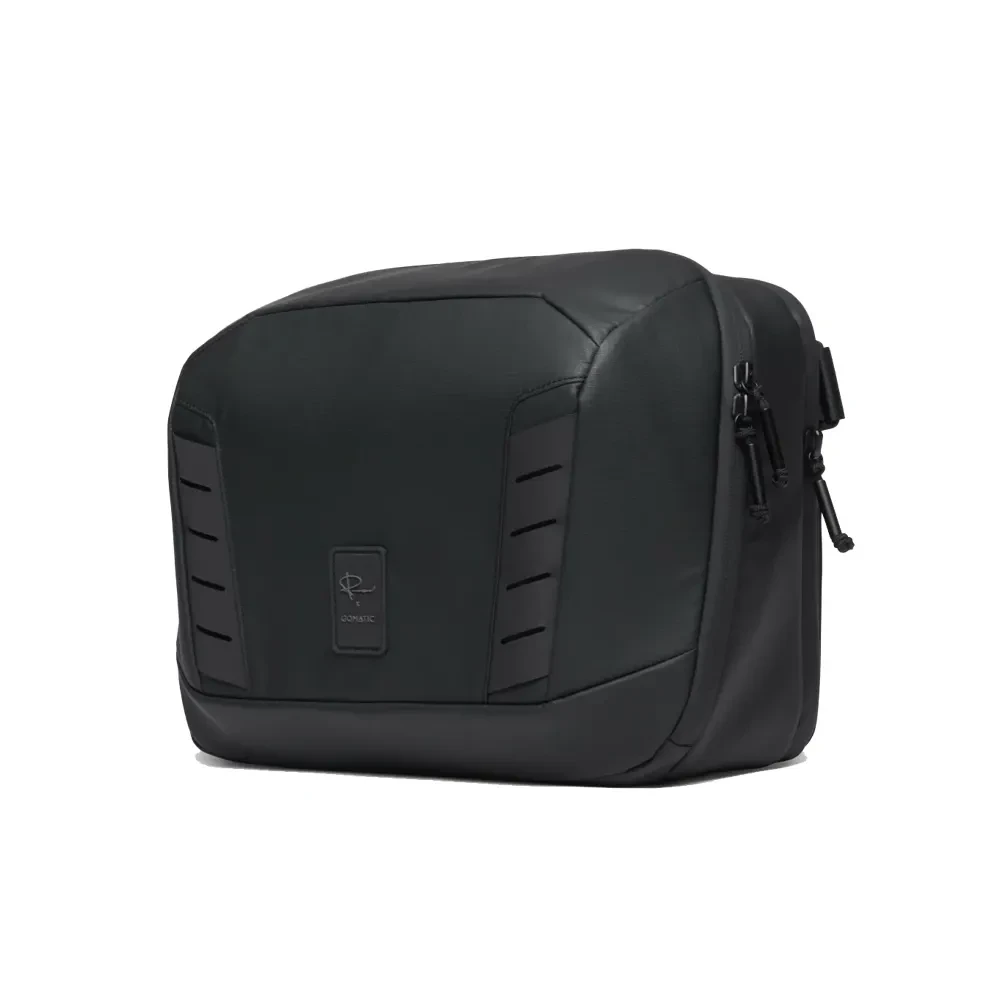 GOMATIC Peter McKinnon Camera Messenger 13L