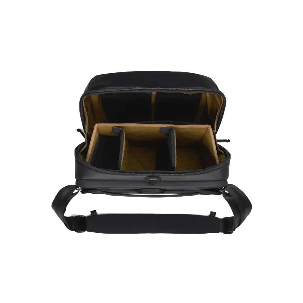 GOMATIC Peter McKinnon Camera Messenger 13L