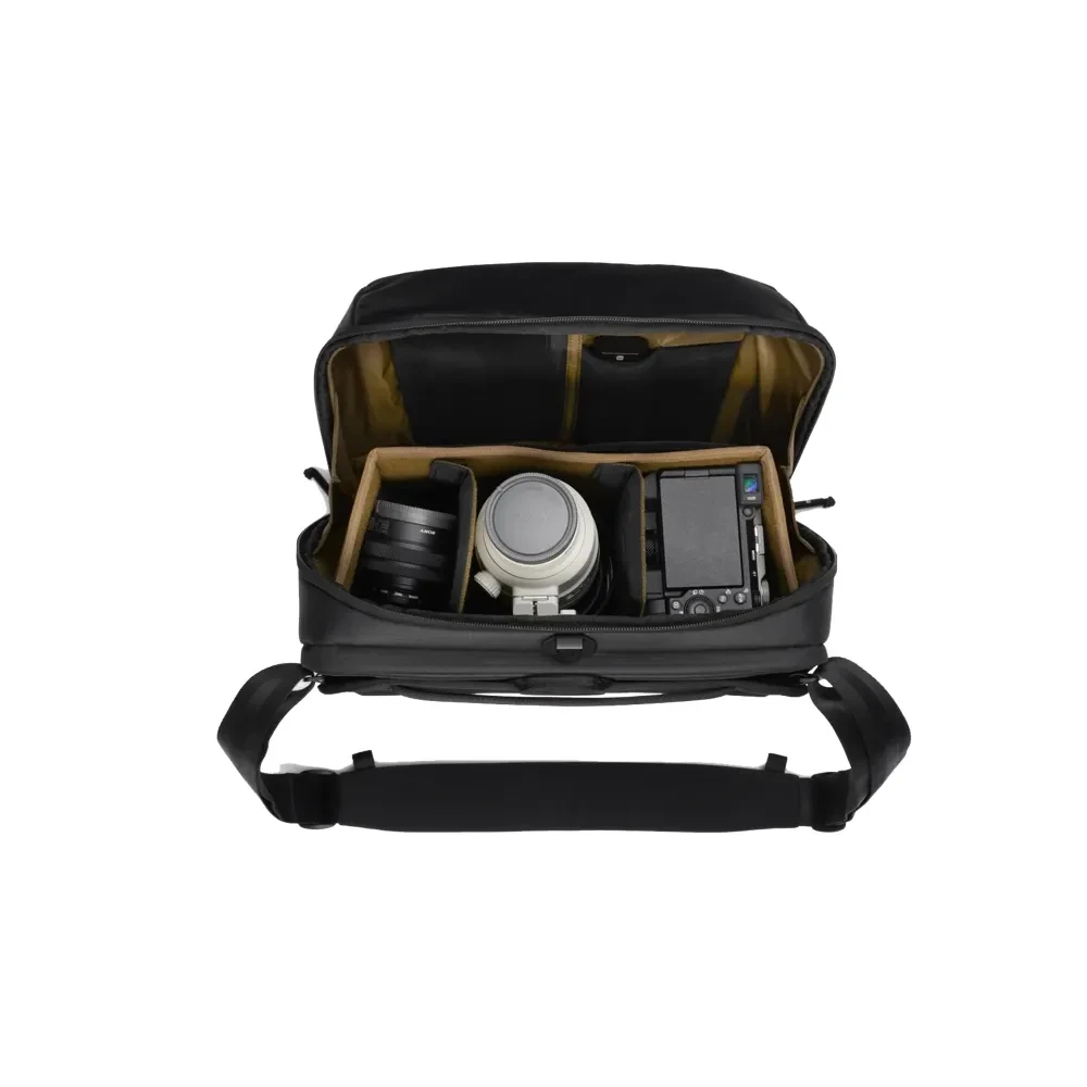 GOMATIC Peter McKinnon Camera Messenger 13L