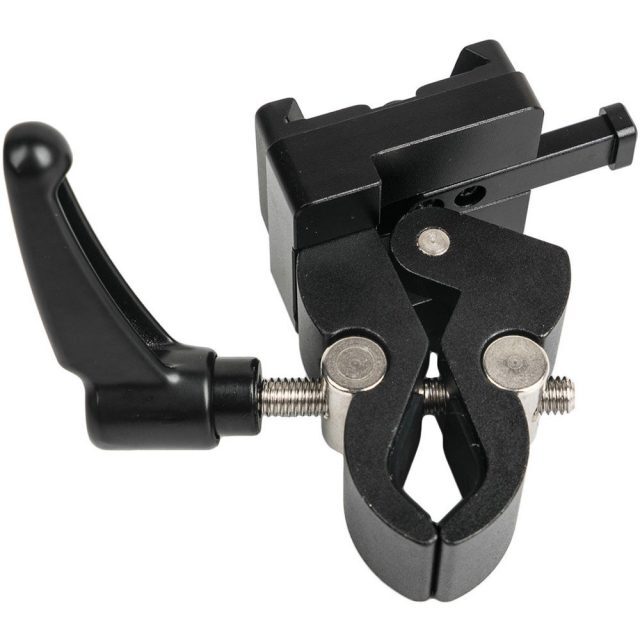 V-mount akukinnitus