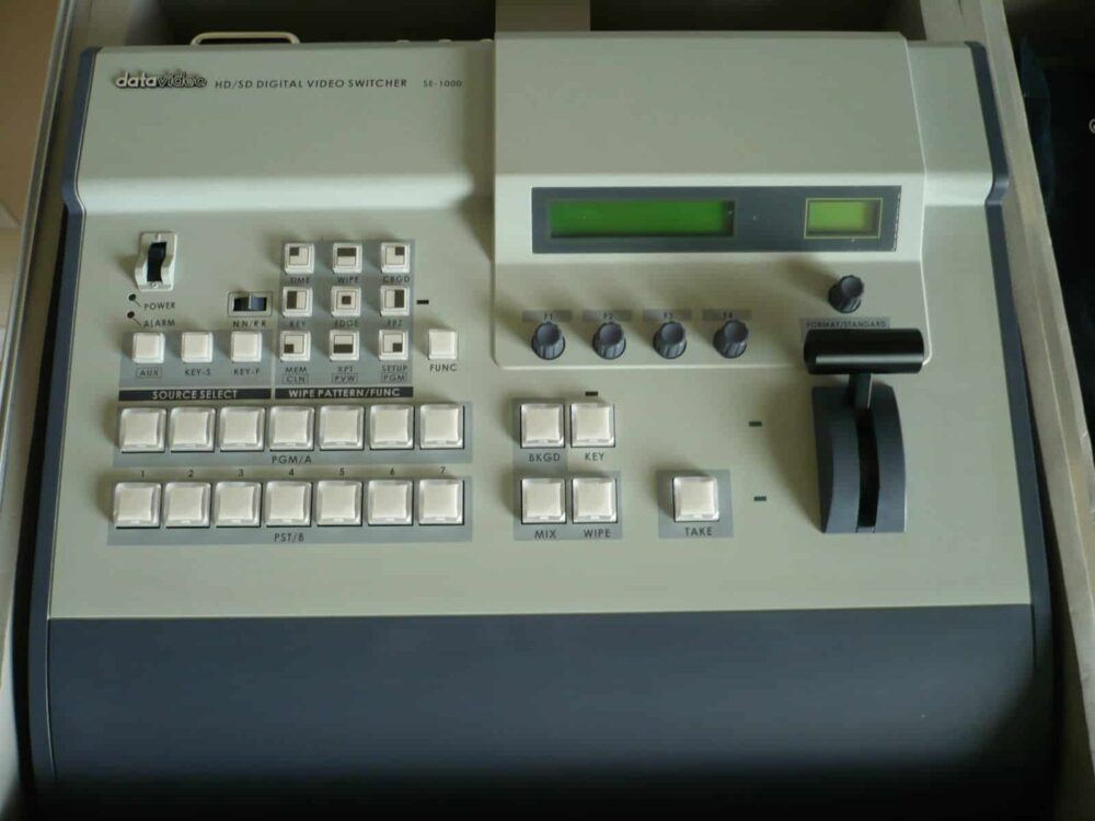 DATAVIDEO SE-1000 HD/SD SDI videomikser (kasutatud)