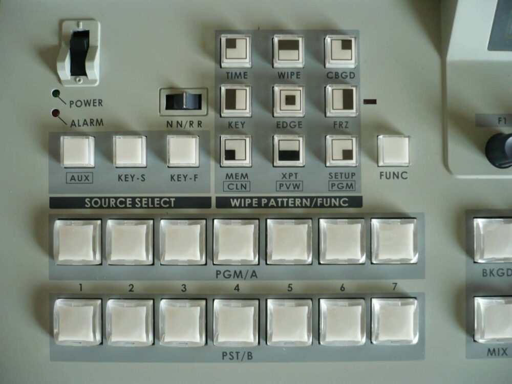 DATAVIDEO SE-1000 HD/SD SDI videomikser (kasutatud)