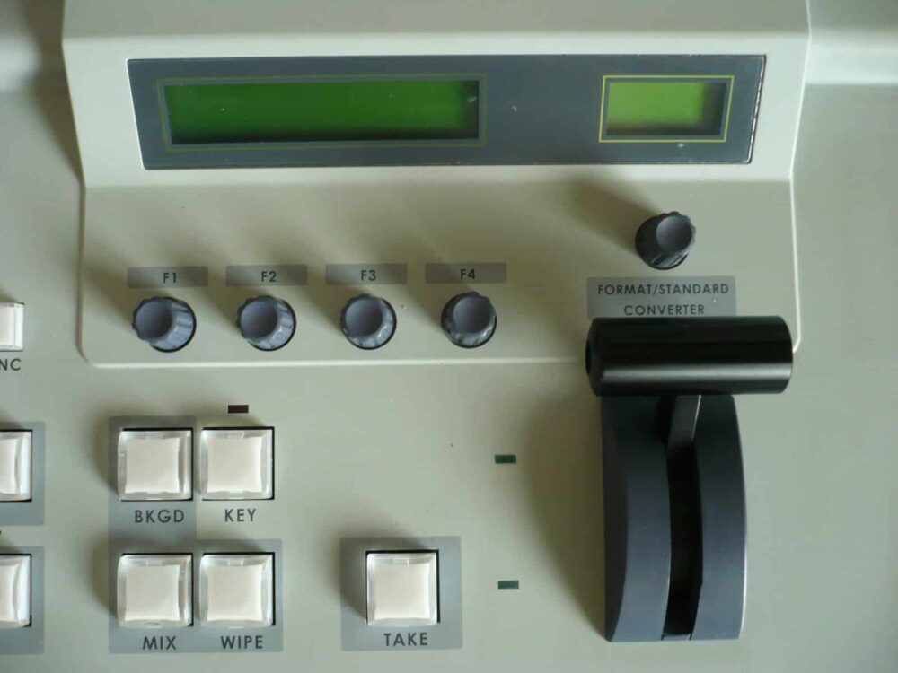 DATAVIDEO SE-1000 HD/SD SDI videomikser (kasutatud)