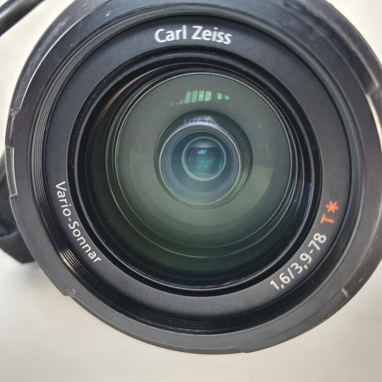 SONY HVR-V1E HDV/DVCAM videokaamera (kasutatud)