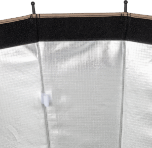 lightweight and portable to use and can create a 3D light effect.