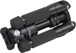 action cameras and other devices. Five-section legs with quick-tightening design extend the tripod to as high as 52cm and bear a load of up to 6kg.