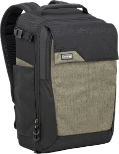 the pack comes in four stylish two-tone colors