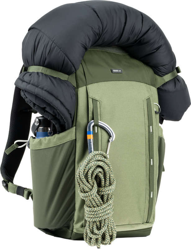 all-day carry and two large side pockets each fit a 32oz/950ml Nalgene water bottle or can be used to carry a tripod.