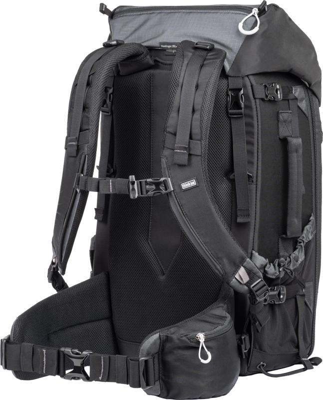 ample space for long lenses and expandable personal capacity with a dedicated laptop pocket.