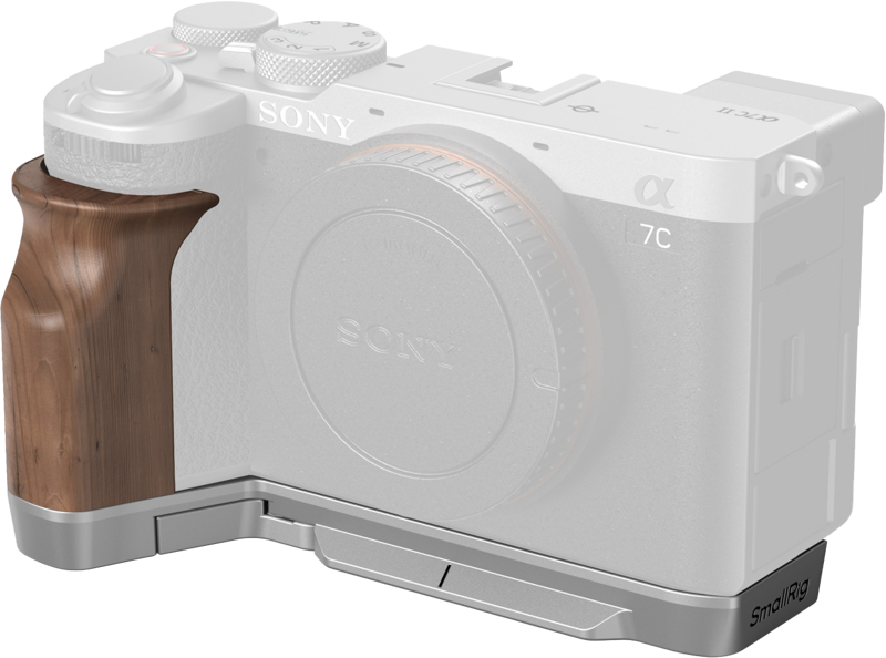 The handgrip is made of natural solid wood