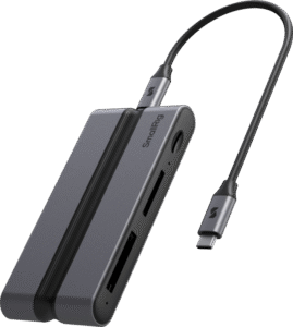 one UHS-II SD 4.0 and microSD 4.0 slot