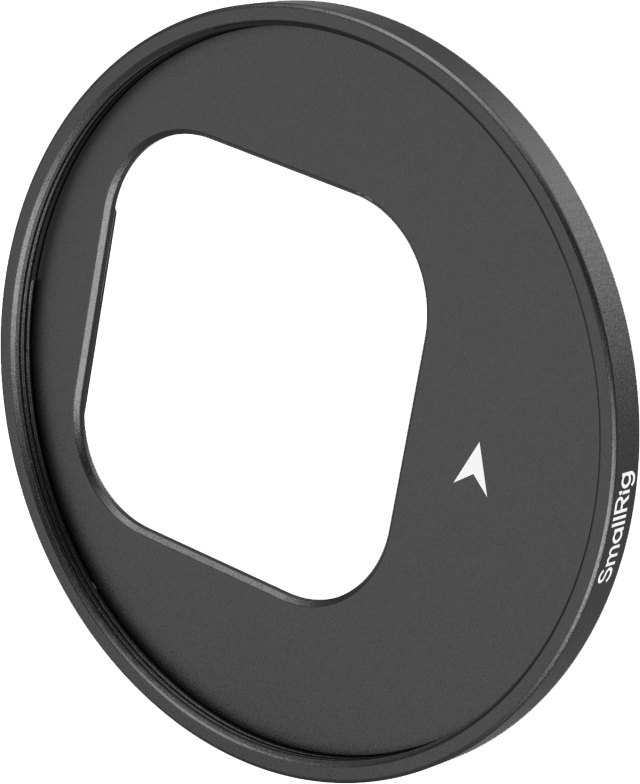 effectively preventing vignetting caused by stacking filter adapters.