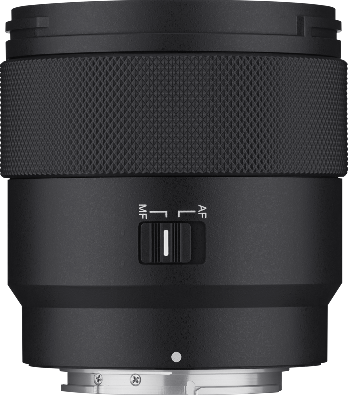 it combines a flattering 85mm field of view with a bright f/1.8 aperture to deliver exceptional subject isolation and beautifully rendered bokeh. At just 272 grams