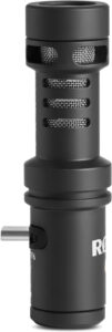 <li>Headphone jack for sound control</li>