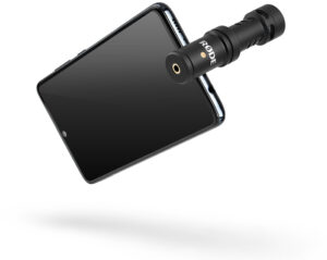 <li>Headphone jack for sound control</li>