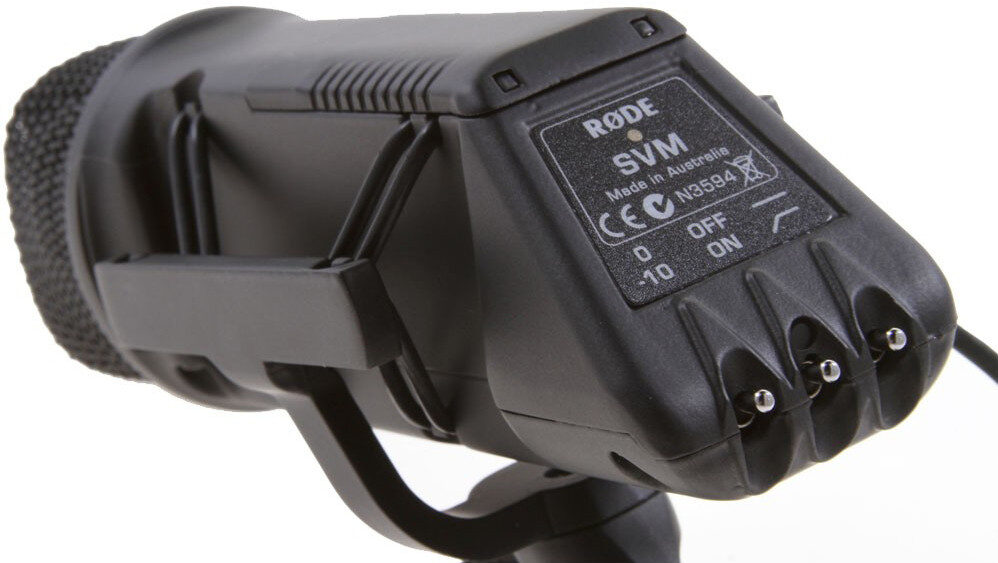 <li>High-quality stereo microphone</li>