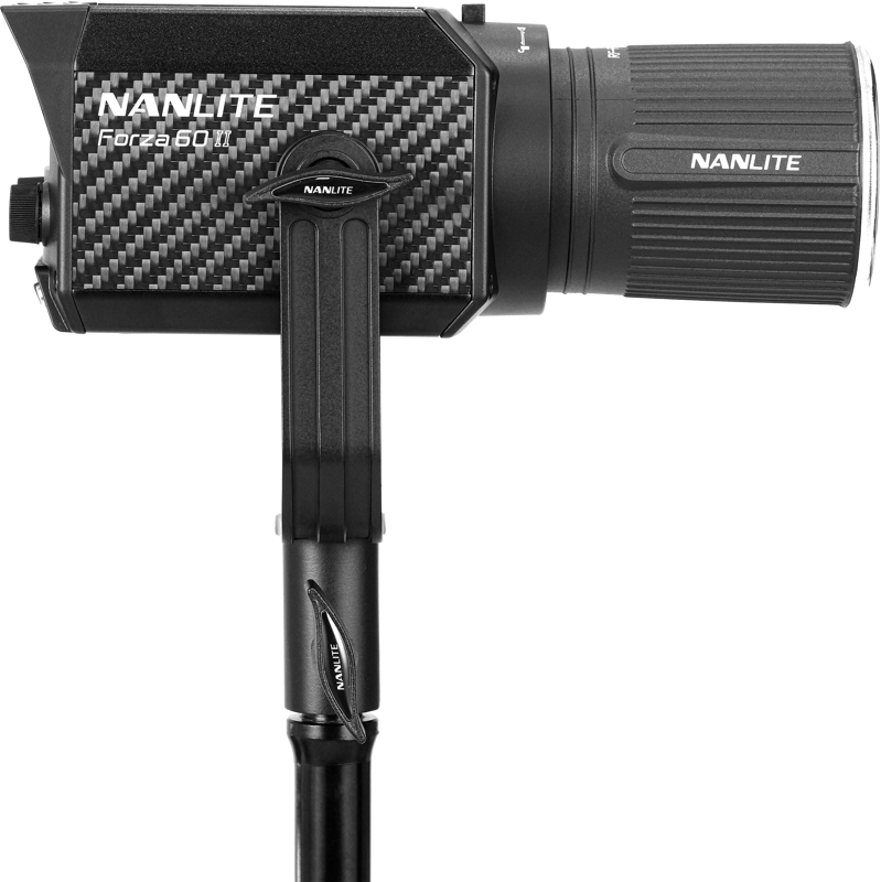 this spotlight is equipped with a 45° mini reflector