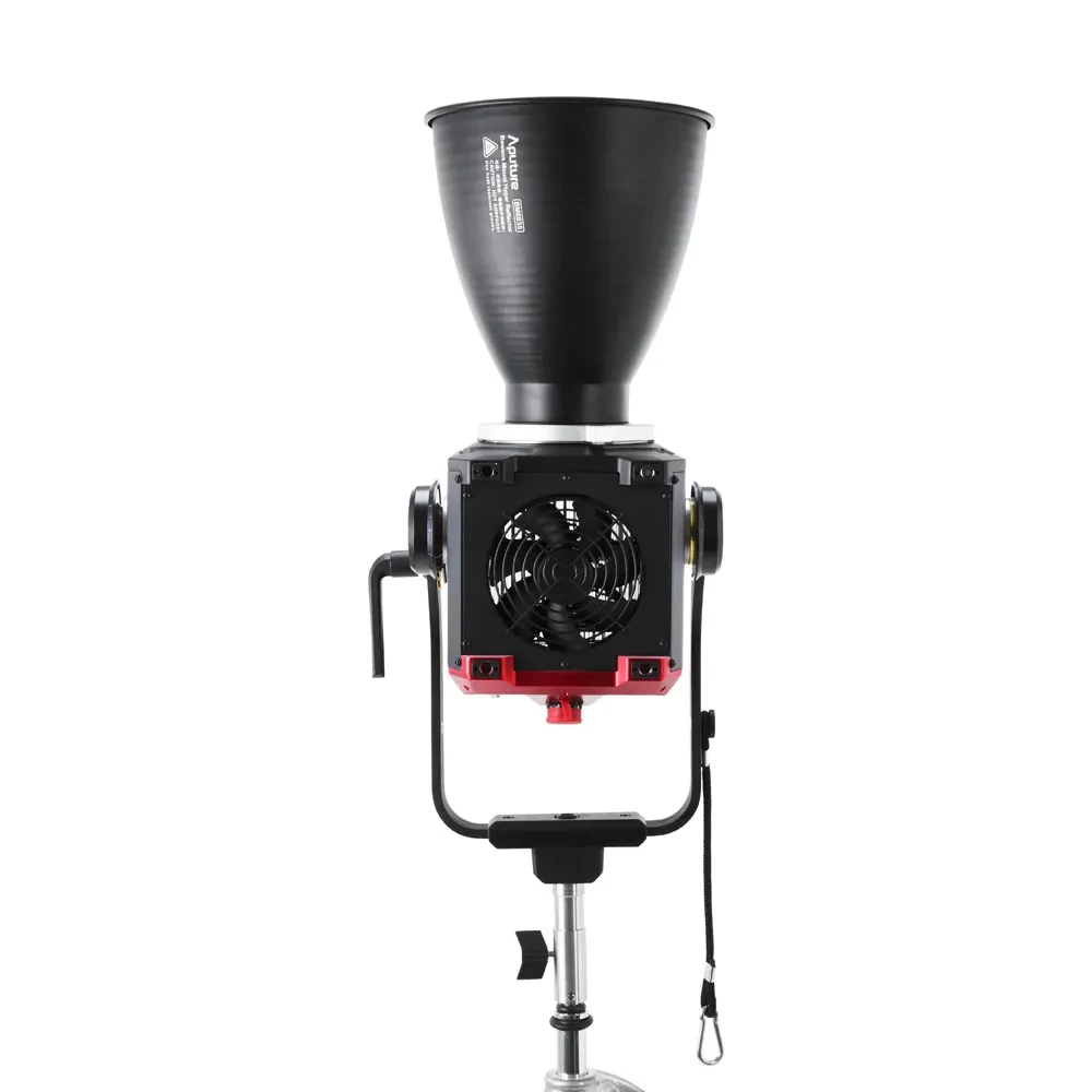 APUTURE Storm 700x