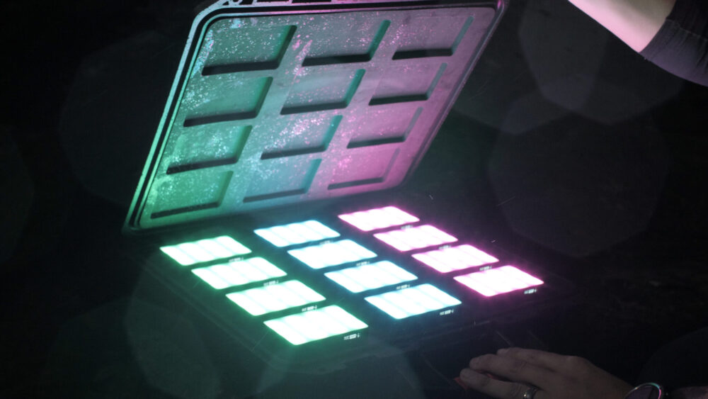 APUTURE MC 12-light production kit