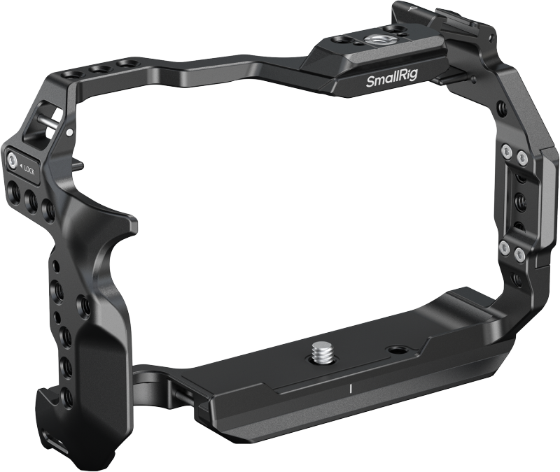 while multiple silicone pads prevent scratches and ensure a snug fit. It maintains full access to buttons