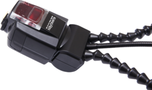 the KX-800 allows you to position light precisely where it's needed—ideal for illuminating small subjects from virtually any angle. A third flexible arm supports an optional LED focusing light