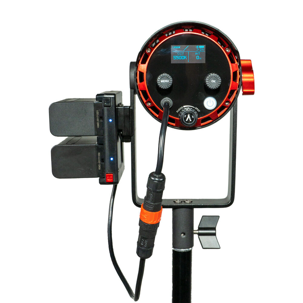 APUTURE Light Storm 60x bi-color focusing LED