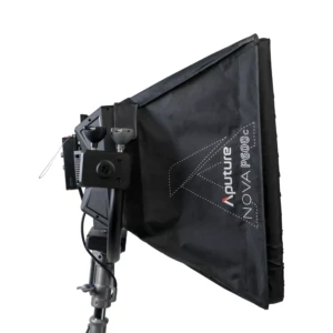 APUTURE Nova P600c Softbox