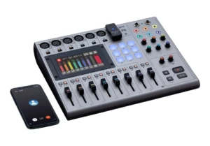 ZOOM P8 PodTrak podcast recorder