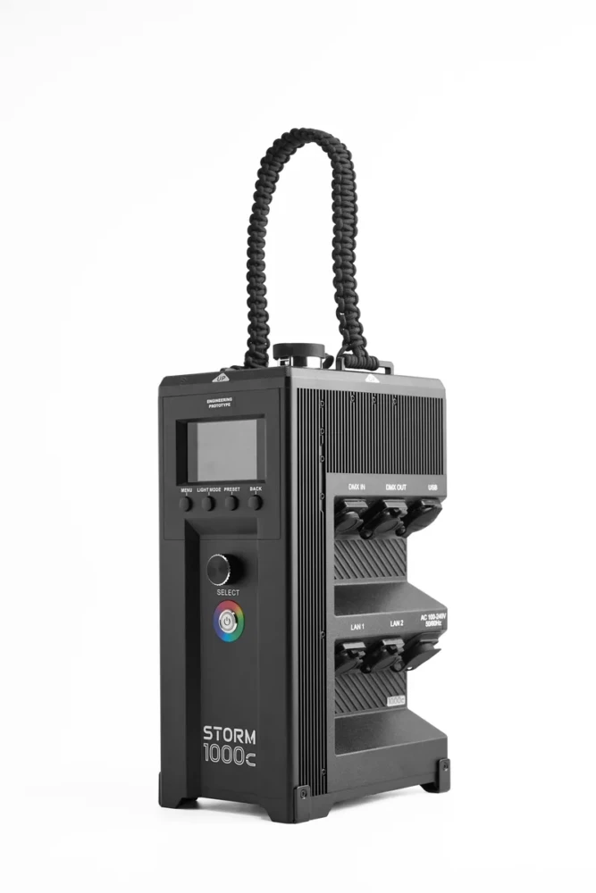 APUTURE Storm 1000c