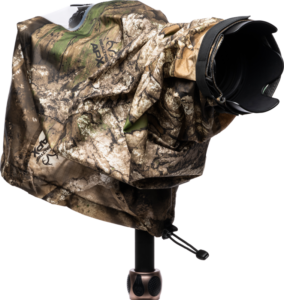 THINK TANK Emergency Rain Cover I RealTree APX Camo (Medium)