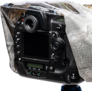 THINK TANK Emergency Rain Cover I RealTree APX Camo (Medium)