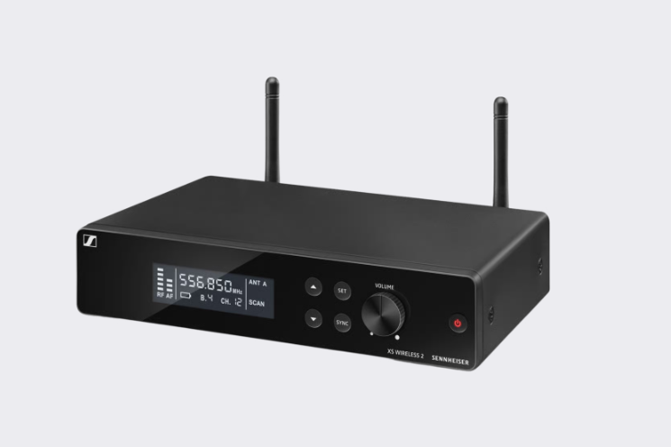 SENNHEISER XSW 2-ME3-B Wireless microphone system with a headset microphone