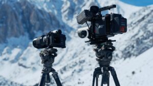 TILTA 75mm Cine Fluid Head with 3-Stage Carbon Fiber Tripod Legs (8KG) - Forest Camo