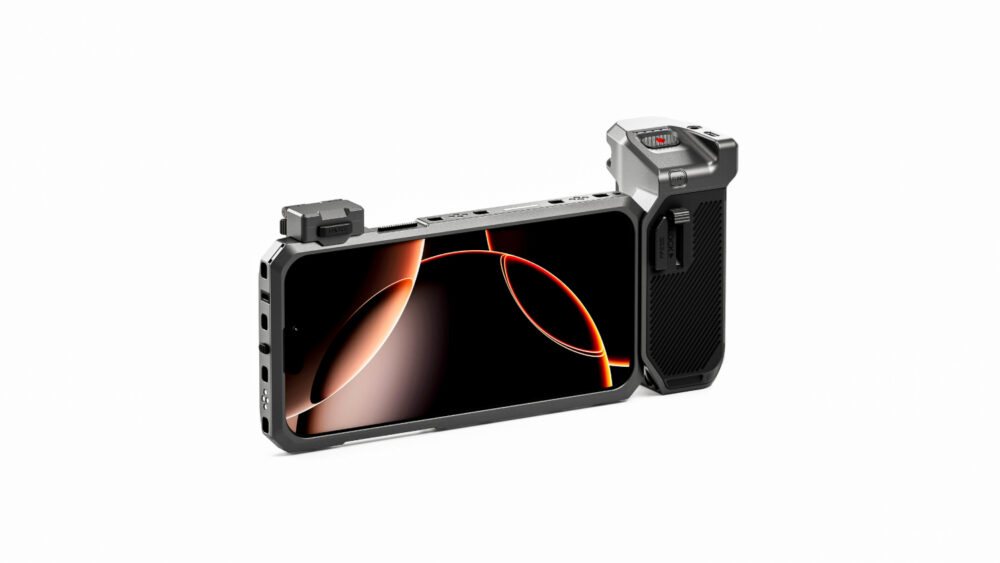TILTA Khronos iPhone 16 Pro Handheld Kit - Space Gray (with Internal Batteries)