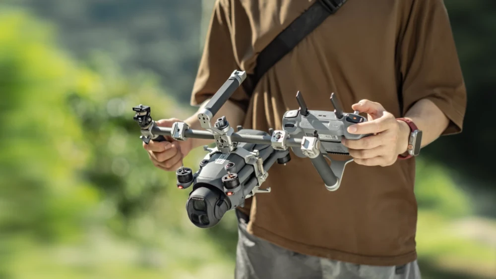TILTA Handheld Support System for DJI Mavic 4 Pro - Titanium White