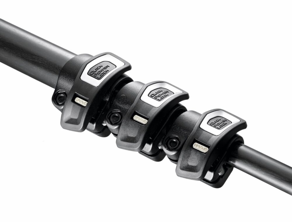 Manfrotto 055 Carbon Fiber 4-Section Tripod with Horizontal Column