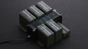Tilta Foldable Charging Station for L-Series/NP-F Battery Kit (6 Batteries, EU) - Black