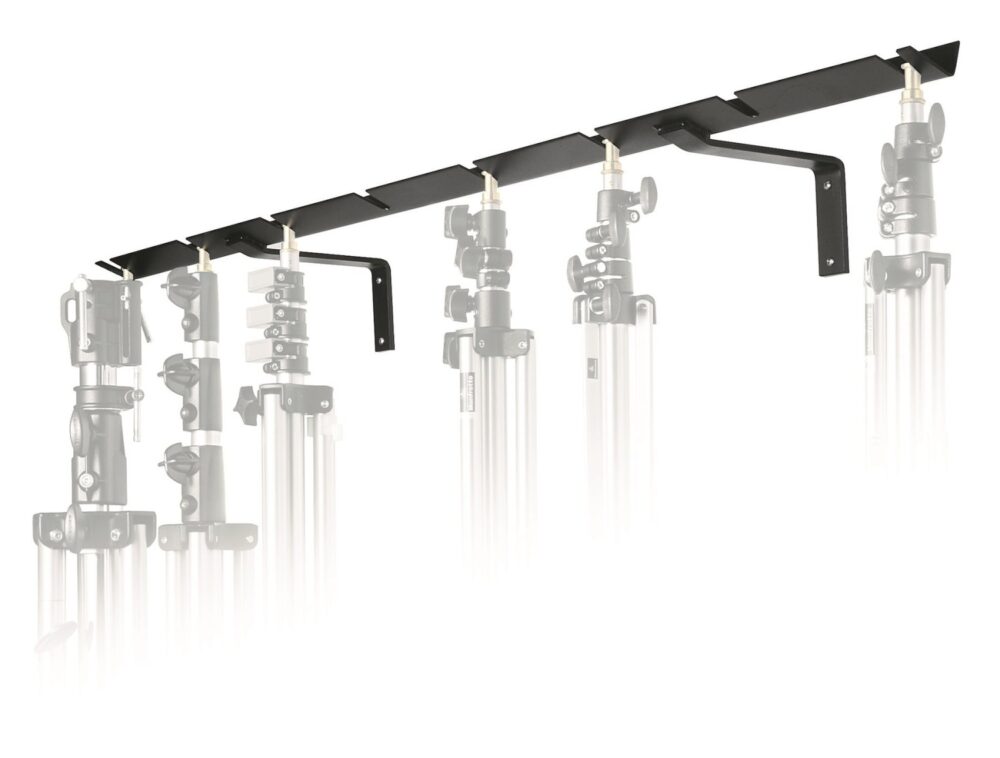 Manfrotto 027 – Wall-Mounted Holder for 8 Light Stands