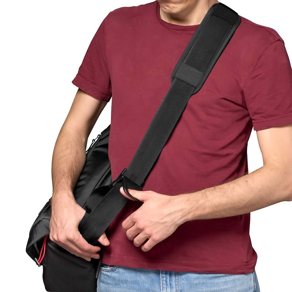 Manfrotto Advanced Messenger M III 16 L Camera Bag