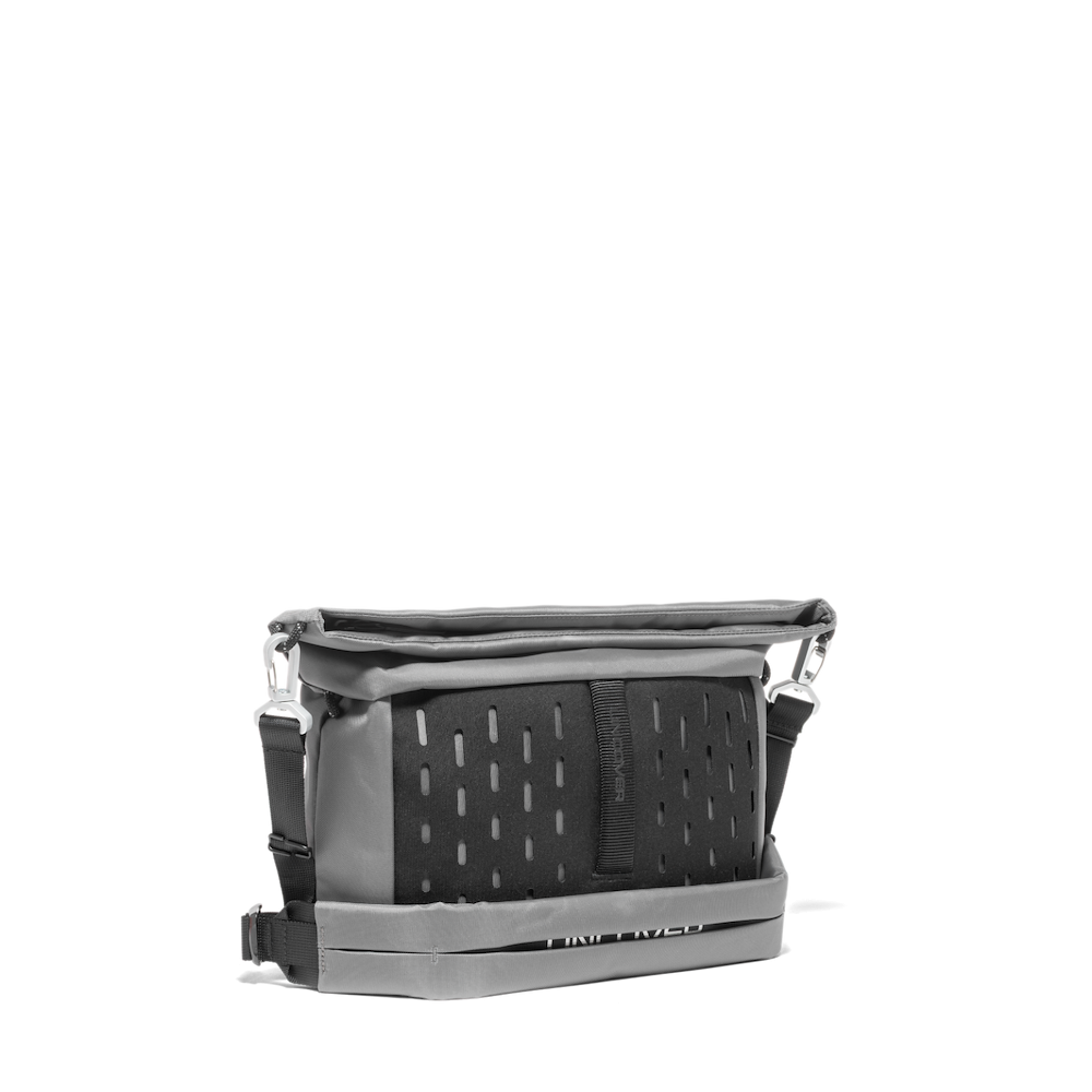 Manfrotto UNCOVER Messenger/Sling 7L – Expandable Camera Bag