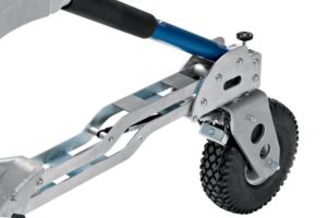 Avenger Long John Silver Junior Stand with foam-filled casters